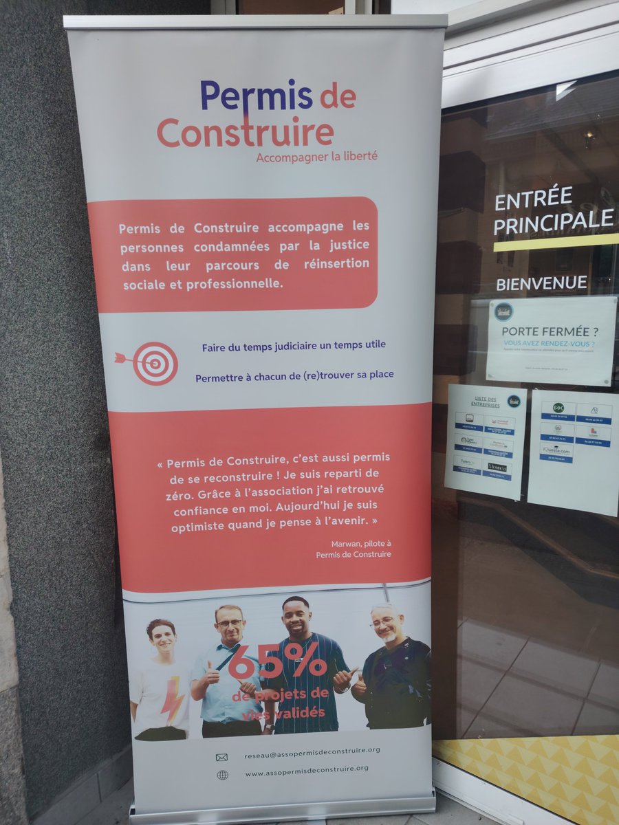 calippe8's tweet photo. Ce soir création officielle de l'association Permis de construire 72 #parcequ'oncroitquechaquepersonnemeriteune2emechance https://t.co/g67rFcRo01