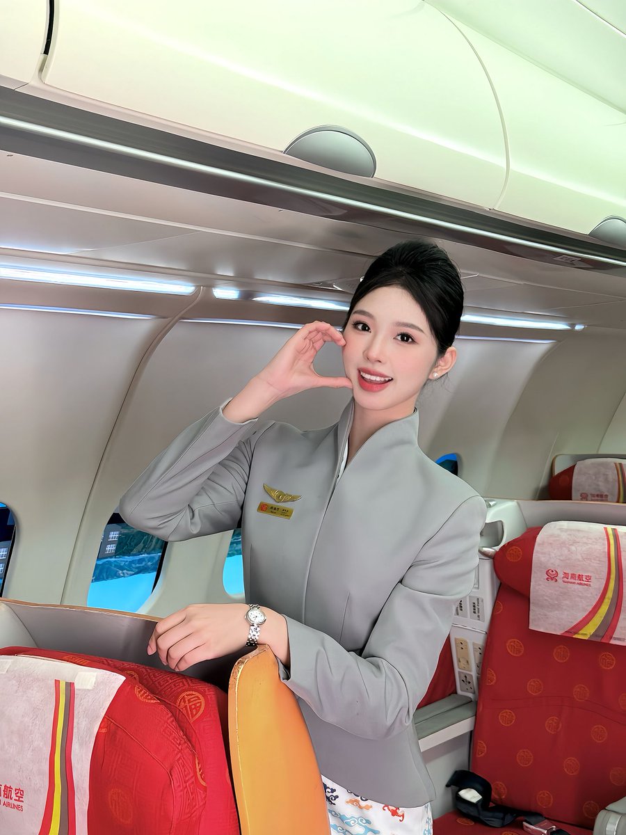 febrianaebi's tweet photo. 0后海航在职空姐，这是我第一次翻墙在x发正面露脸自拍，有一些小众爱好。真心希���在这里遇到一个聊得来的好友 https://t.co/t9T5tH9rIy