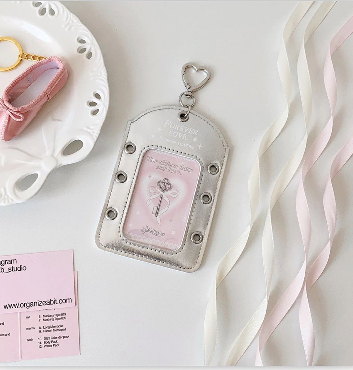 ssayythename17's tweet photo. Herkes çekiliş yapıyor benim neyim eksik 
🌼Aranızdan bir kişiye resimdeki binder,holder ve stickerbook hediye 
🌼yapmanız gereken beni takip edip gönderiyi rt yapmak 
🌼ürünlerin gelmesi azıcık uzun sürebilir haftaya pazar açıklarım 
🌼kazanan kişi sadece ilan alacak 
Bol şans💞 https://t.co/KMoLg7yijx