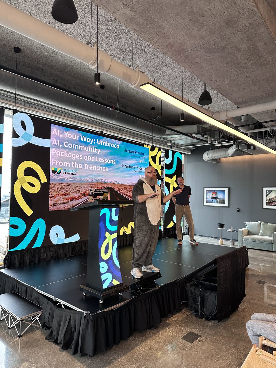 joinTiny's tweet photo. This morning @fharper and @protherj from @proworks talked "AI your way" at #UmbracoUSFestival and why @umbraco devs, admins, and content creators have never had it better. 

Congrats to ProWorks on winning the "Stars, Stripes & AI" award yesterday 🎉 

If you spot our mascot Dash, say hi 🐾