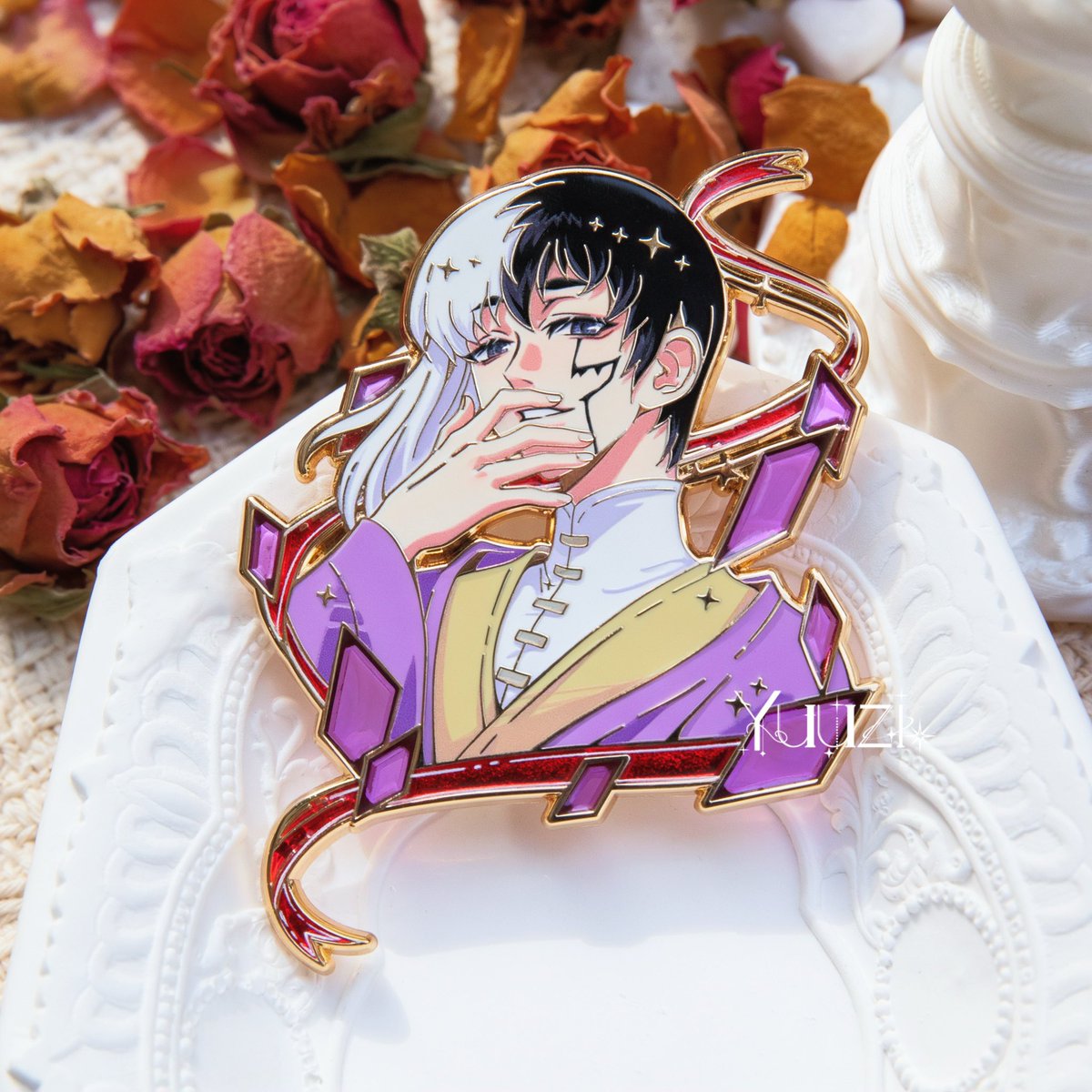 cc_notfound's tweet photo. Super happy these pins are done with bulk manufacturing o(｀ω´ )o 
They are even prettier than I expected! https://t.co/mGsdNXa9D6