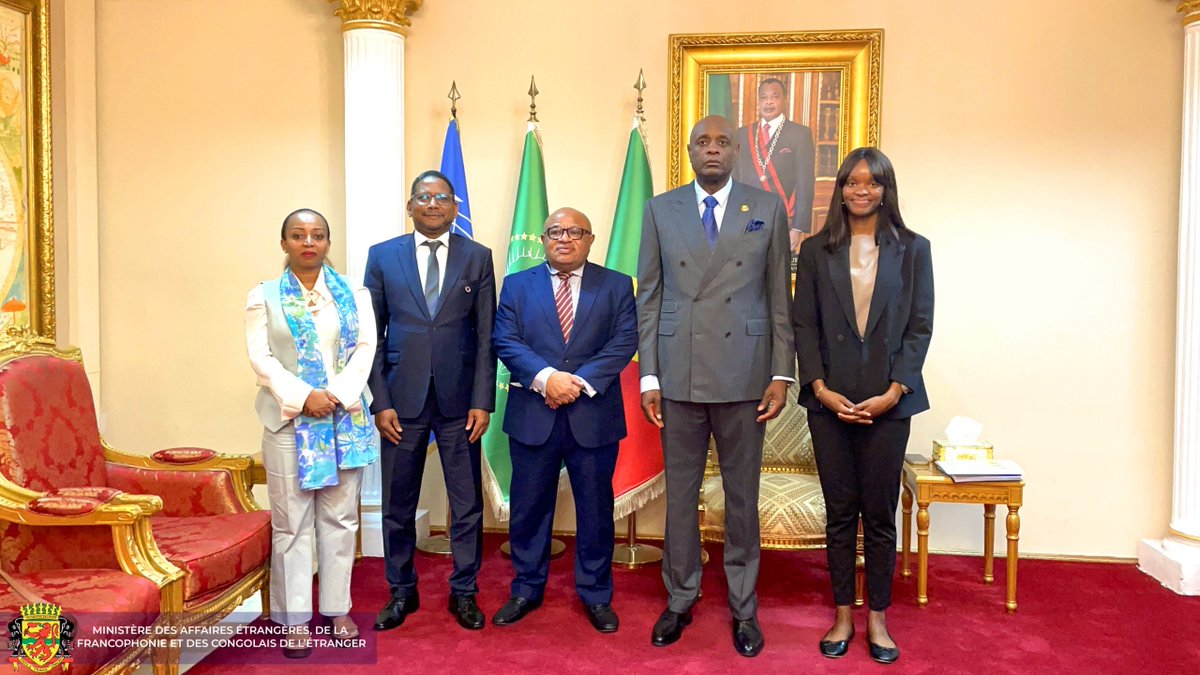 UN_UNOCA's tweet photo. À l’entame de sa visite de familiarisation à #Brazzaville, @souefmo_elamine, le chef de l’@UN_UNOCA, a été reçu par le Ministre des Affaires étrangères et le Premier ministre de la République du #Congo.
L’occasion de saluer la contribution active du Congo à la #paix et à la #sécurité dans la région et sur le continent. Le Représentant spécial a réaffirmé la disponibilité des Nations Unies - @ONU_fr- à poursuivre leur collaboration avec les autorités congolaises en faveur de la paix et de la sécurité régionales.