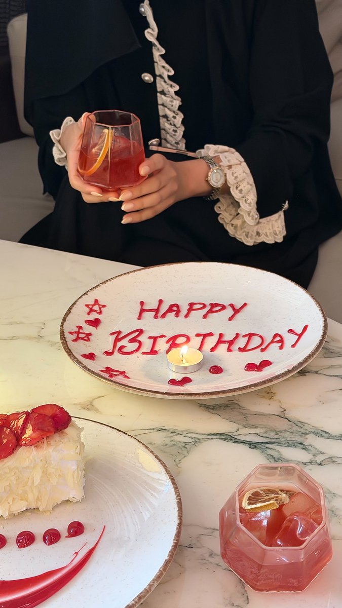 rrr1932's tweet photo. 1 October 🎈🎊 https://t.co/sSpjk7jtFS