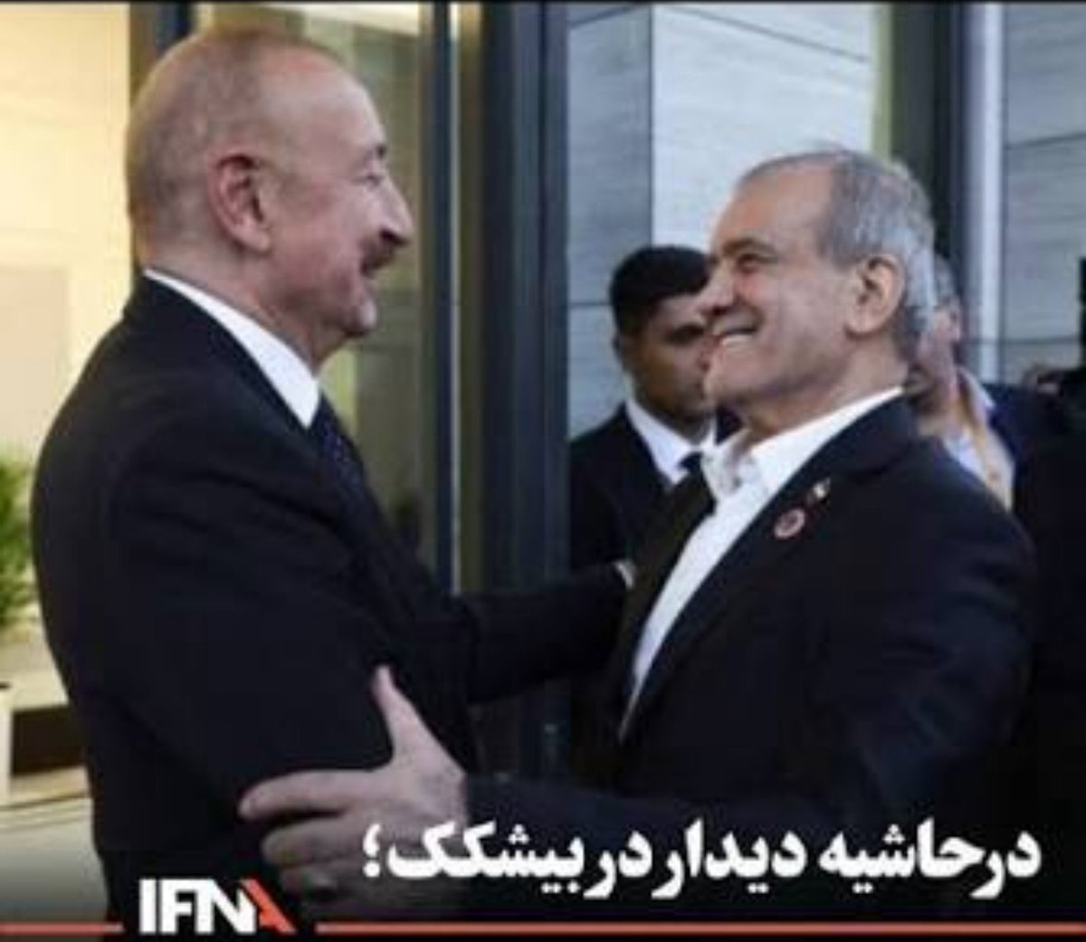 A_R_Aliyani's tweet photo. پزشکیان: اگه کشور های دیگه ما رو محاصره هوایی کردن چاره ای ندارن، به فکر منافع خودشون هستن!
لامصب تو چرا به فکر منافع کشورت نیستی!
یکم از محسن رضایی یاد بگیر.. https://t.co/rox1eFzHuh