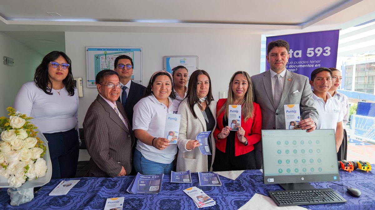 MIT_Ecuador's tweet photo. 📍#Tungurahua | ¡116 sueños que hoy se convierten en nuevas oportunidades! 🎓💻

En Ambato, Ambatillo y Atahualpa, junto a la Subsecretaria de Fomento de la Sociedad Información y Economía Digital, Giovanna Córdova, celebramos el esfuerzo de 116 ciudadanos que culminaron sus capacitaciones en nuestros Puntos Digitales Gratuitos y hoy reciben sus certificados.

👩‍🎓Nuevas herramientas para estudiar, trabajar y emprender, demostrando que aprender también es abrir puertas.

Seguimos acercando la tecnología a la ciudadanía y creando oportunidades para todos. 🇪🇨