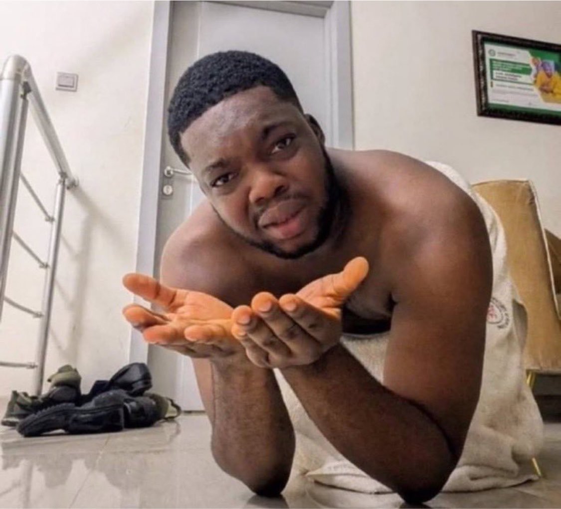 Foreignguy0's tweet photo. nature has proven dat ppl tend to go were dere is much growd,pls if ur mutual made a post,do ur likes and repost but always try to comment ppl tend to engage more on a post dat has much comment than a post dat doesn't have,it doesn't make any sense having 50 likes nd no comment https://t.co/ciK63thGmv