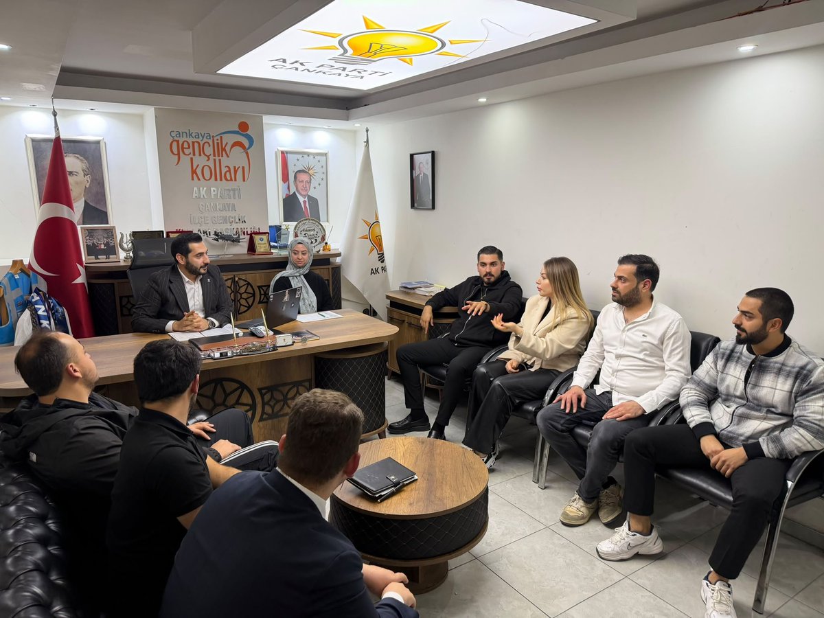 akcankayagenc's tweet photo. Haftalık Olağan Yürütme Kurulu Toplantımız İlçe Gençlik Kolları Başkanımız Muhammed DUMAN başkanlığında gerçekleştirilmiştir. 

Toplantımız hayırlara vesile olsun. https://t.co/PEobm6U8yF