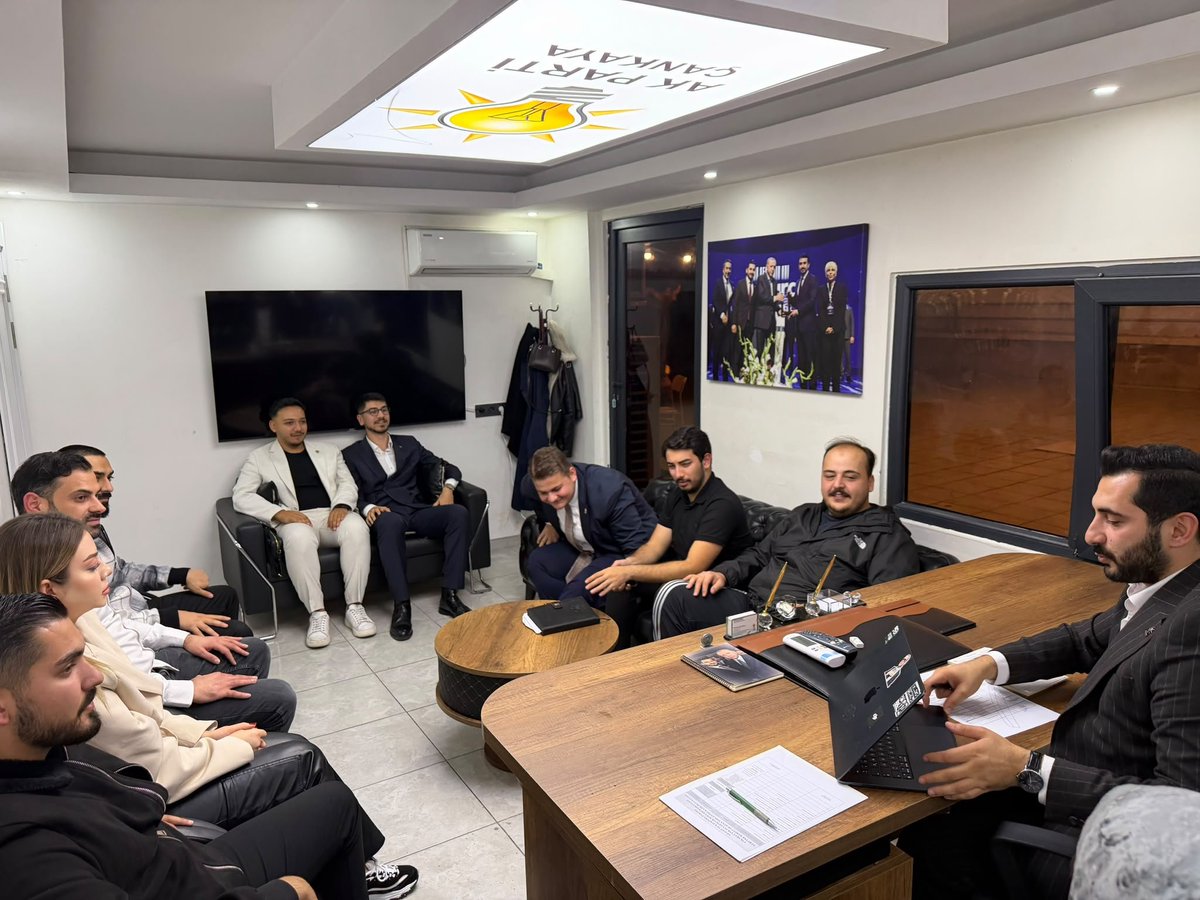 akcankayagenc's tweet photo. Haftalık Olağan Yürütme Kurulu Toplantımız İlçe Gençlik Kolları Başkanımız Muhammed DUMAN başkanlığında gerçekleştirilmiştir. 

Toplantımız hayırlara vesile olsun. https://t.co/PEobm6U8yF