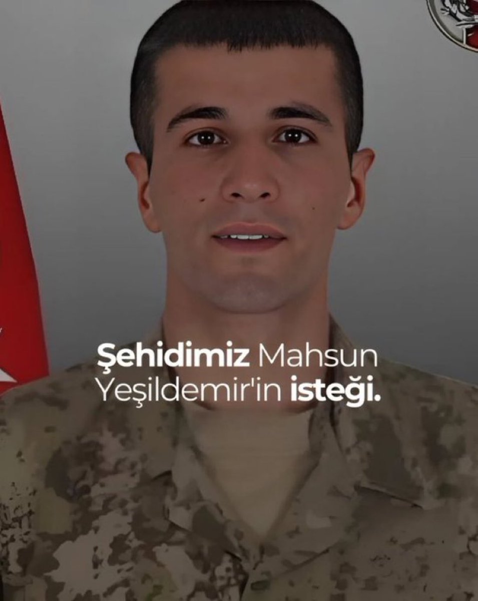 TurkcuPaylasim's tweet photo. 🇹🇷 2016’da Şehit düşen Mahsun Yeşildemir'in isteği:

''Şehit olursam her yerde paylaşın beni.” https://t.co/CuGAH7AuBz