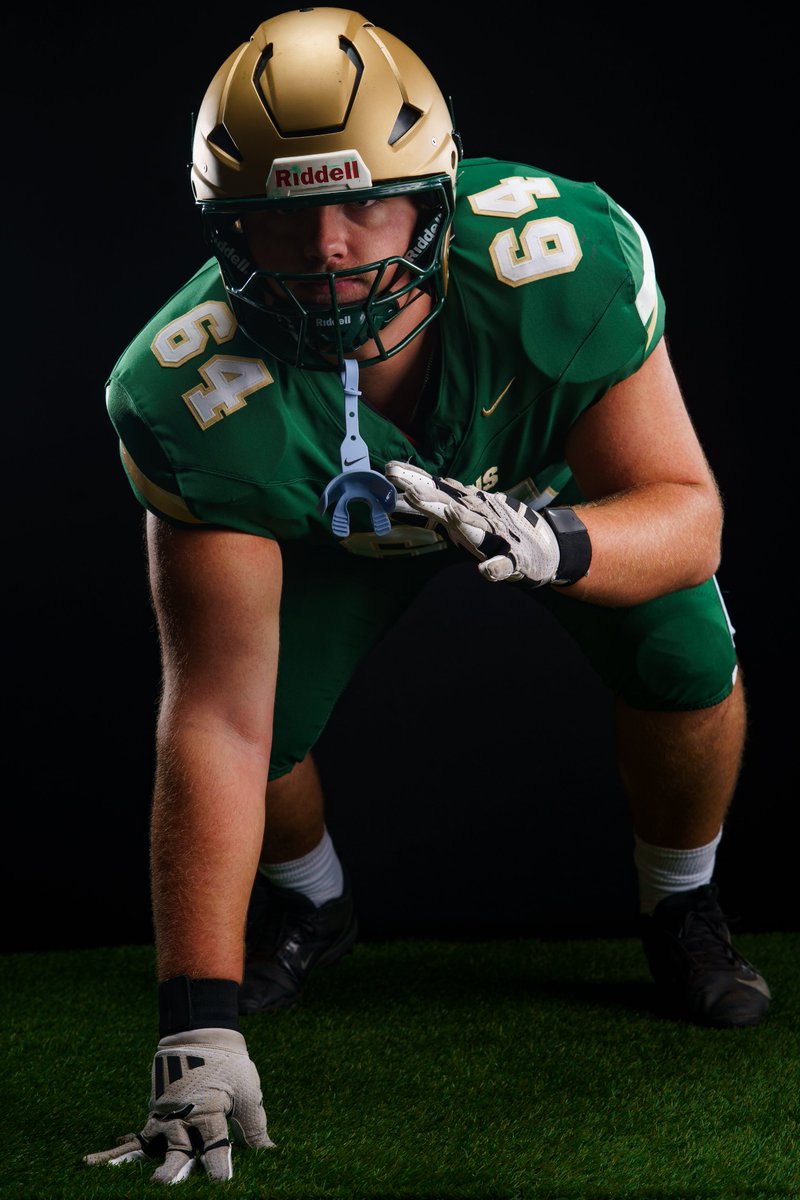 GavinLangton27's tweet photo. Homecoming week! Locked in on Milan &amp; grateful for @GrchsPioneers for their generosity in hosting tomorrow's game!
@MIexposure @MichFBFrenzy @PrepRedzoneMI @statechampsmich @Bryan_Ault @Michiganhsfca @mwfbrecruiting @AllenTrieu @RallyPreps @CSAPrepStar @CB20Media https://t.co/NMjZNJSfg8