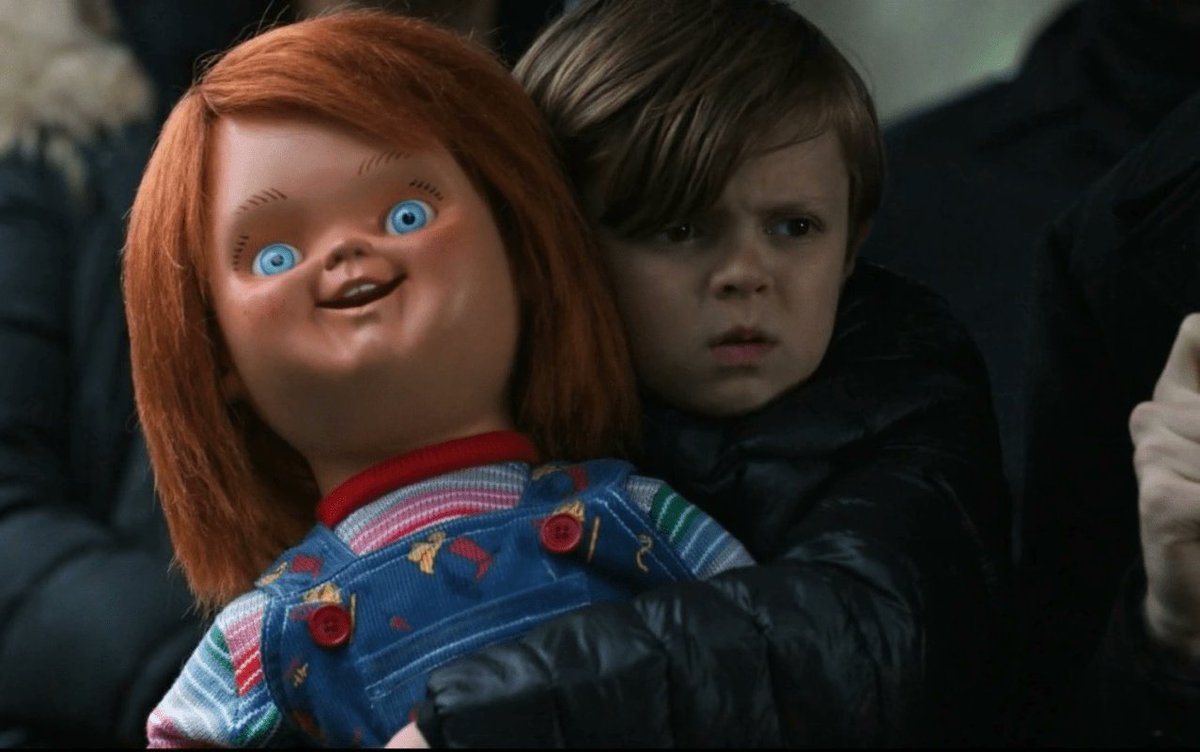 TheEricGoldman's tweet photo. I like how the kids who were hanging out with Chucky turned out to literally be Carrie and Jason. https://t.co/U5yL7SLWvO