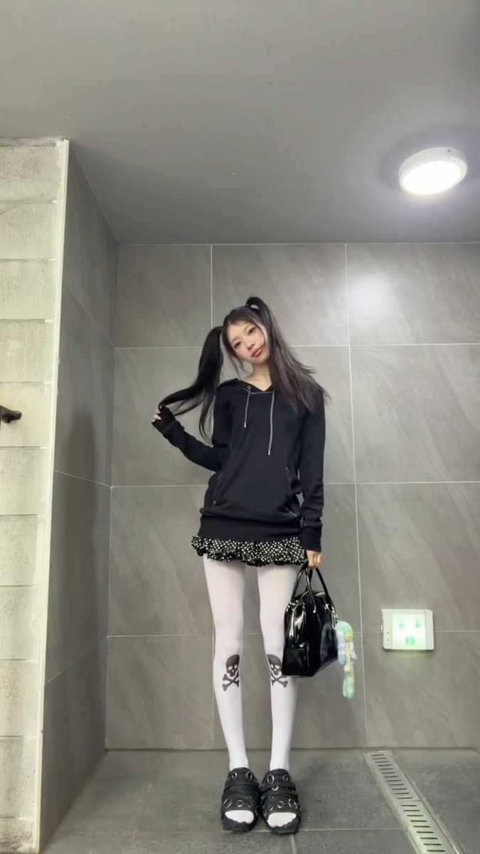 moonlghttz's tweet photo. i need to look like this by yesterday https://t.co/qsZNMc4Zfn