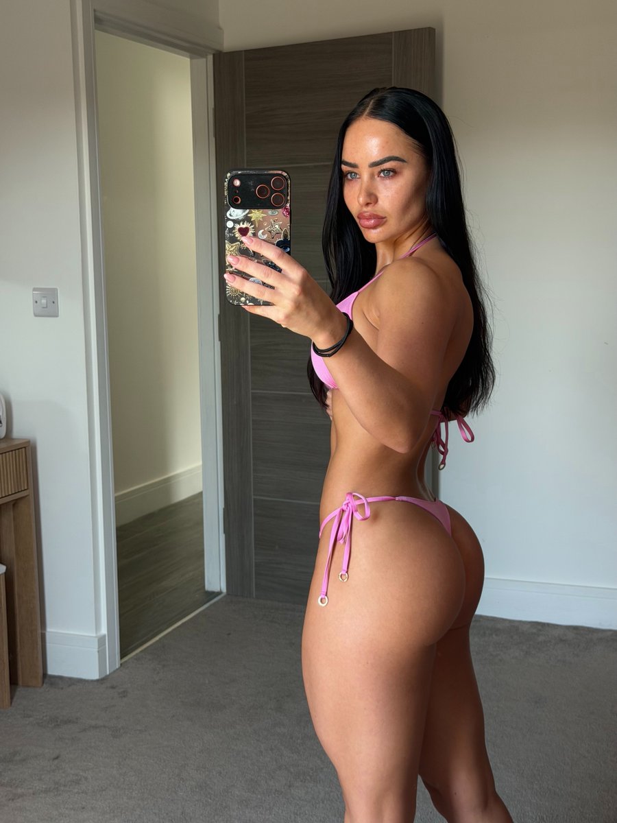 Goddessscourtt's tweet photo. Say "mine" and see what’s waiting for you in DMs😈 https://t.co/vhFI82tR7A