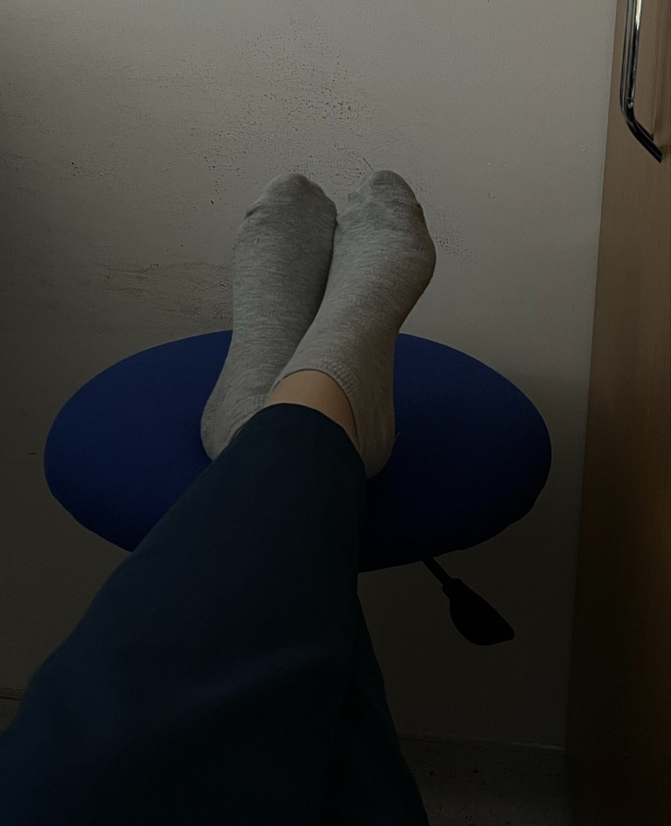 kn0o0py's tweet photo. Nöbet çok yoğundu ayaklarımı hissetmiyorum resmen https://t.co/C9jncxI3pX