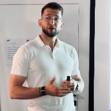 msmvptracker's tweet photo. 🚨New Microsoft MVP Alert🚨 
 
Michal Slezak
 
 Award Category: Developer Technologies 
 
 Technology Area: Developer Tools
 
 Country: 🇵🇱
 
 https://t.co/6CM0EjcfFS https://t.co/NxX18Cb2OR
