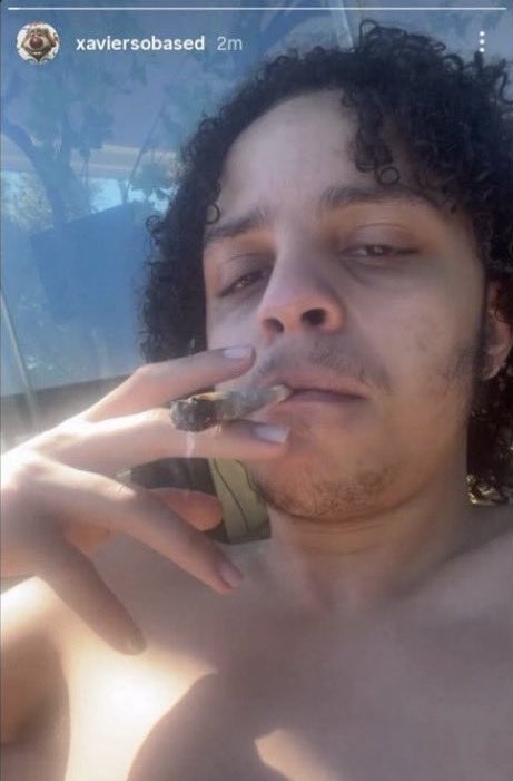 CrossDatStreet's tweet photo. when u see her story and n got badder 
and ur doordash got cancelled
and apple took ur last $1.75
and u got 28 missing assignments
and ur dih lowkey little https://t.co/8OaYN1G4yT