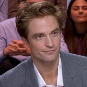 batt1nsonbf's tweet photo. he’s so fine https://t.co/oGHuTPOlcd