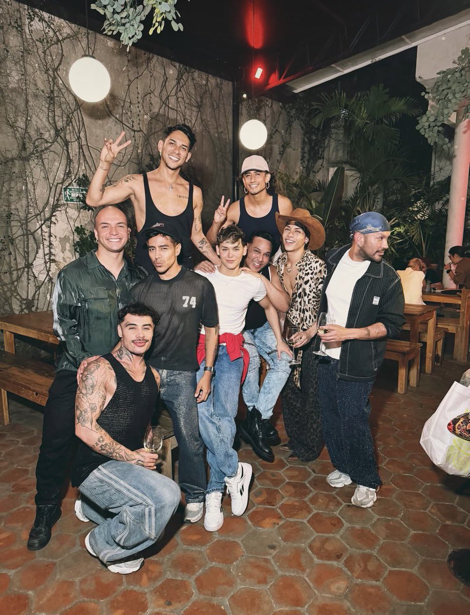 Drag_Crave's tweet photo. Barbie Q, Grag Queen, Lolita Banana, Eva Blunt, Mariana Stars, Matraka, Alexis Mateo, Horacio Potasio &amp; Taiga Brava look astounding in Madrid, Spain. https://t.co/Qy5poYgeIG