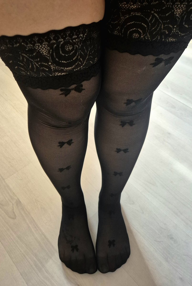 CurveyWife's tweet photo. My husband said these socs are terrible, are they?  what do you think? I have a socs collection but maybe these ones are really not for me 🫣😇 https://t.co/tys7KjZ7Ig