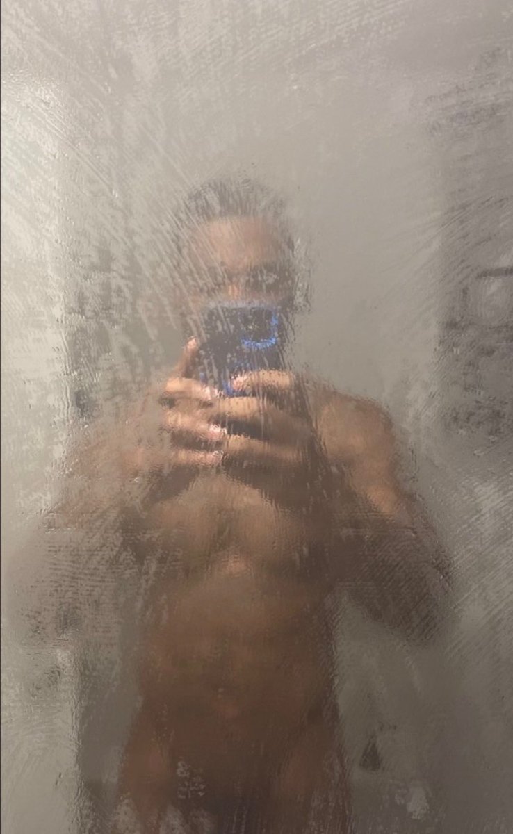 Daddydolphh's tweet photo. Who wanna join my private snap 🔥  now  must be payment ready https://t.co/ikrSkQGpZf