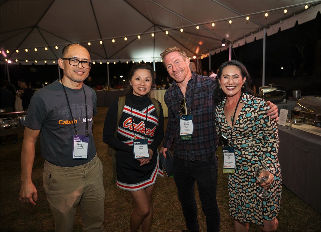 caltechalumni's tweet photo. Time is running out to register for Alumni Weekend! ⏰ In just a few weeks, Techers from across generations will return to Caltech for a weekend of reconnection, discovery, and Beaver spirit. Haven’t registered? Start today → https://t.co/aWJTcLlduc. Registration closes on 10/2. https://t.co/H1sKqfLEFd