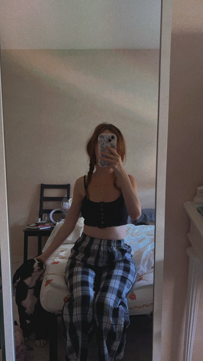 Priapria21's tweet photo. Qui pour une dépouille, rt game, 🏧 virtuel, etc 
#moneyslave #paypig #soumis #findom #soumise #domina #slave #feetfetısh #feetworshi̇p #feet https://t.co/OBvox3HnGe