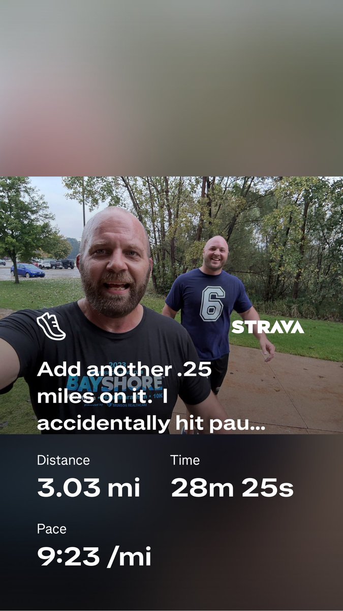 KeithPiccard's tweet photo. Add another .25 miles on to this after school run. The Strava Tax was high because I accidentally hit pause checking the distance at 3 @milesformike. Also hit off Day 1 of the #OctoberPlankChallenge @BryanKGbergNew, @MelindaHoward4, & @DrAshleyMorgan1 https://t.co/AlRnRweWeN