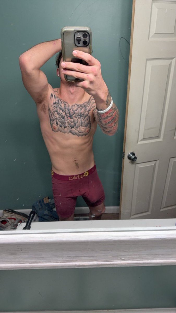 Kolbyluvs69's tweet photo. Dm me doin crazy deals on content 🫣
Solo
B/G
B/G/G
Customs
FaceTimes 🔥🔥🔥
#sex #contentcreator #sluts https://t.co/zrsZJDxkAW