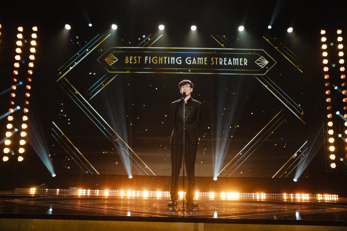 StreamerAwards's tweet photo. NOMINATIONS END IN ONE DAY!!!!!!

GET THEM IN OVER ON https://t.co/qmeJYsp9z7 BEFORE ITS TOO LATE!!!! https://t.co/0WEFxMp1gW