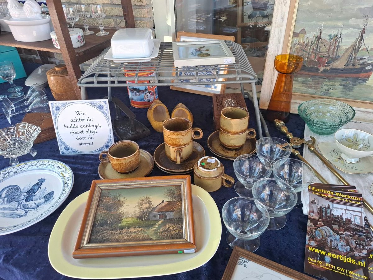 Eartiids's tweet photo. https://t.co/wYyYxTeUuV onze winkel is geopend op vrijdag &amp; zaterdag; 13.03 - 17.03 uur. U bent ook deze #herfst van harte welkom bij #Eartiids! #vintage #retro #ambacht #curiosa #kunst #antiek #galerie #sneek #friesland #workum #elfstedentocht #antiekwinkel #Nederland https://t.co/bjB80w35Nl