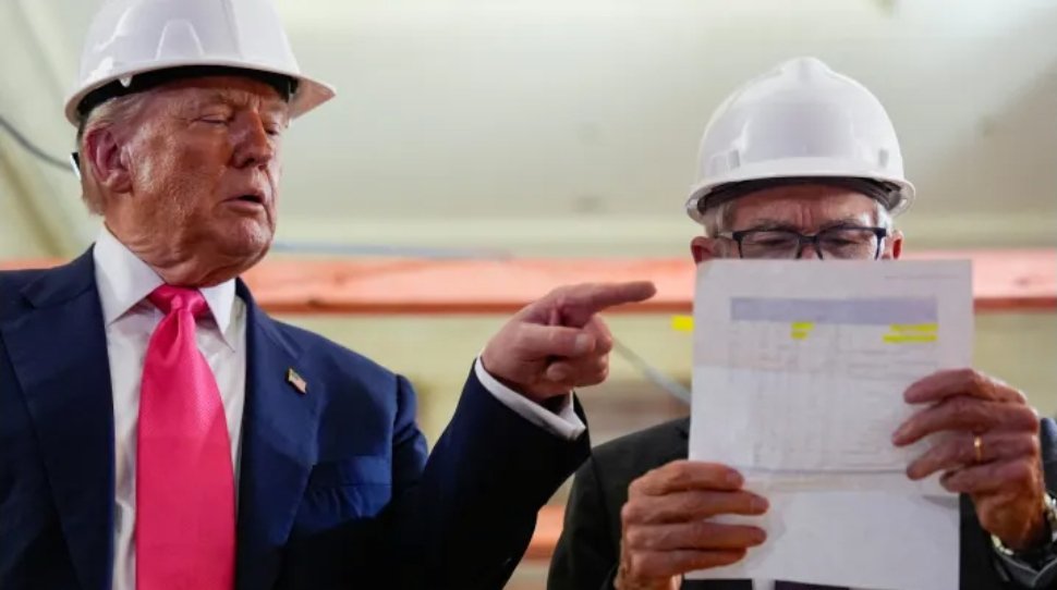 capitalmatrix73's tweet photo. 🚨🚨 BREAKING: Trump could potentially pursue the removal of three members of the Fed’s Board of Governors: Jerome Powell, Lisa Cook and Michael Barr. https://t.co/1Kq6GWkjvk