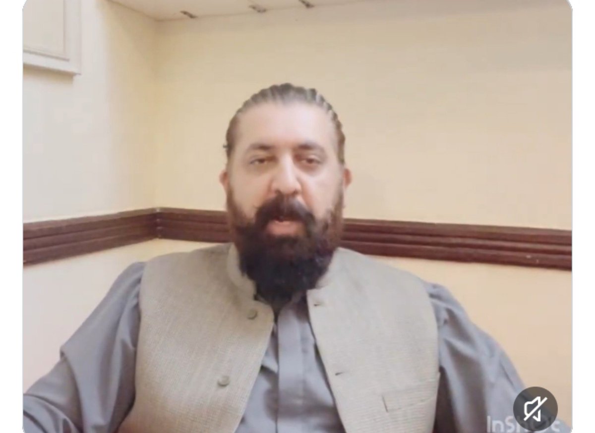 jokkeerrr2's tweet photo. تلاش گمشدہ 🚨 
جناب کو بتائیں 4 اکتوبر کو لانگ مارچ ہے https://t.co/qU7ZIsq83Z