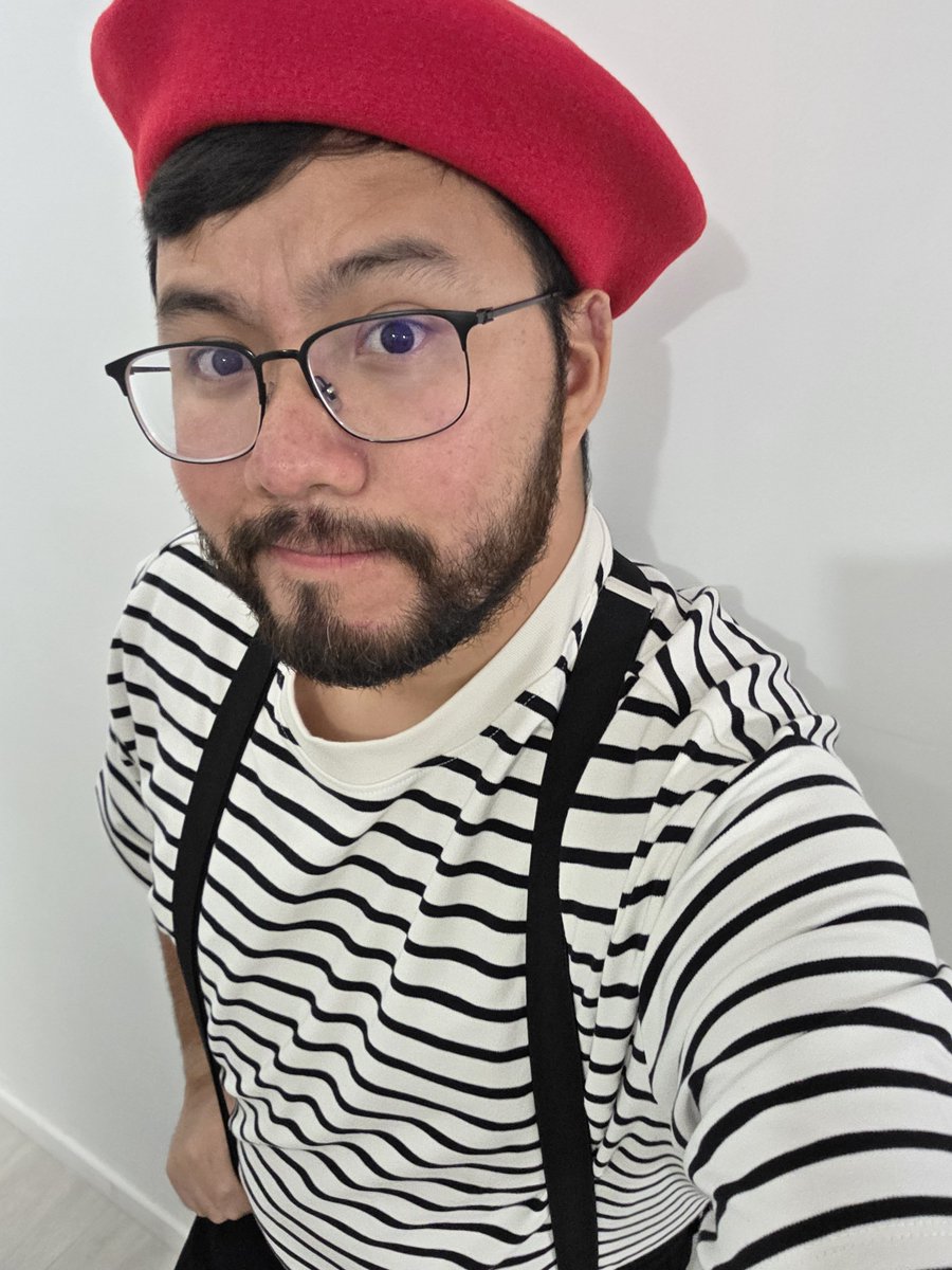 Katmos27's tweet photo. Essayage de mon costume pour le concert de Clair Obscur en février ! 
(Et aussi Halloween) https://t.co/hb78Vx39HM