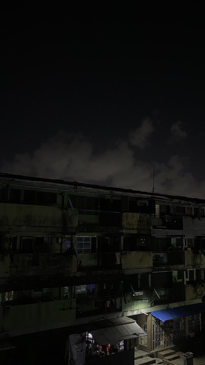 I_t_unu's tweet photo. My mates are living it up and here I am taking pictures of my neighborhood https://t.co/7BUpaBwuBS