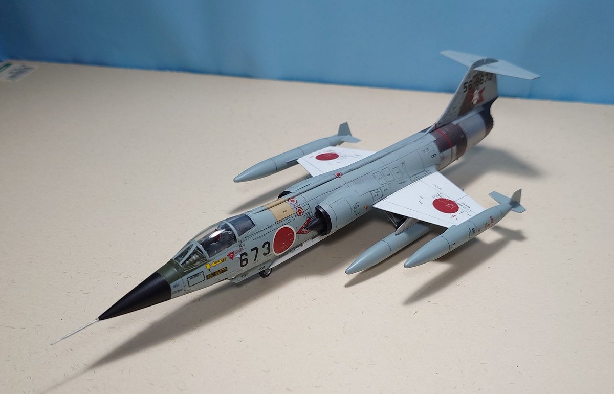 pipocyun's tweet photo. ハセガワ1/72 F-104J 完成！
積みプラ大会間に合わなかった。失敗した所を挙げればキリがないくらい不満が残る結果となりましたが、ぱっと見は良さげなので良しとします。個人的には好きな機体なのでいつかリベンジしたいなぁ https://t.co/1l05CAAFOe
