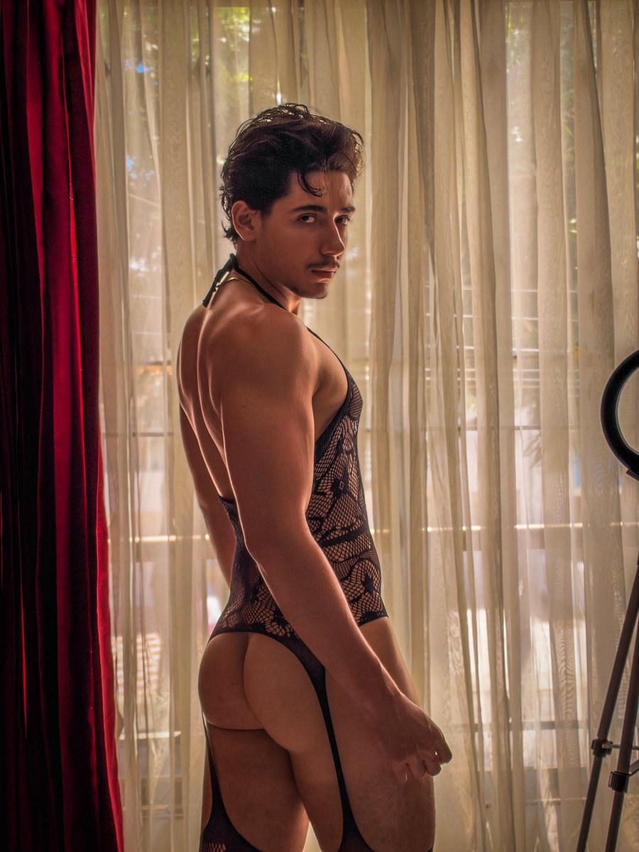 GabrielVegaX's tweet photo. 🍆/🍑 https://t.co/R9IMMq2pV6