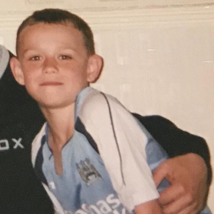 City_Xtra's tweet photo. Two lifelong #ManCity fans scored a hat-trick EACH against Manchester United, four years ago today. 🎩

@PhilFoden 🩵 @erling https://t.co/6GmNxk5uZ7