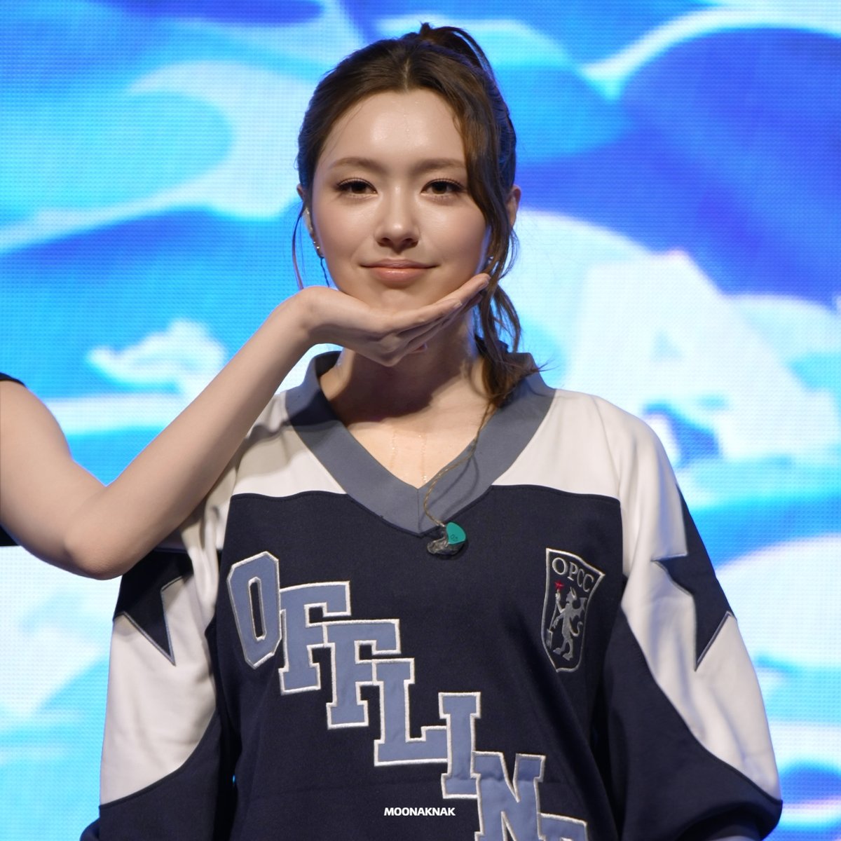 MOONAKNAK's tweet photo. 26.10.01 부산보건대학교 축제  

#피프티피프티 #FIFTYFIFTY 
#문샤넬 #CHANELLEMOON https://t.co/0AmA7prcMX
