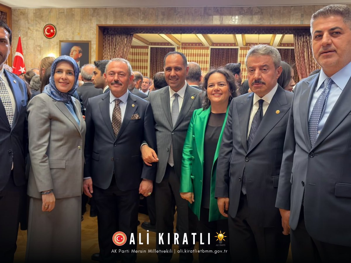ALKIRATLI's tweet photo. 📍 TBMM

Dönem 5. Yasama Yılı’nın açılışı vesilesiyle, TBMM Başkanımız Sayın Prof. Dr. Numan Kurtulmuş’un ev sahipliğinde gerçekleştirilen resepsiyona kıymetli milletvekillerimizle birlikte katıldık.

Gazi Meclisimizin yeni yasama yılının ülkemize, milletimize ve Mersin’imize hayırlı olmasını diliyorum. 🇹🇷