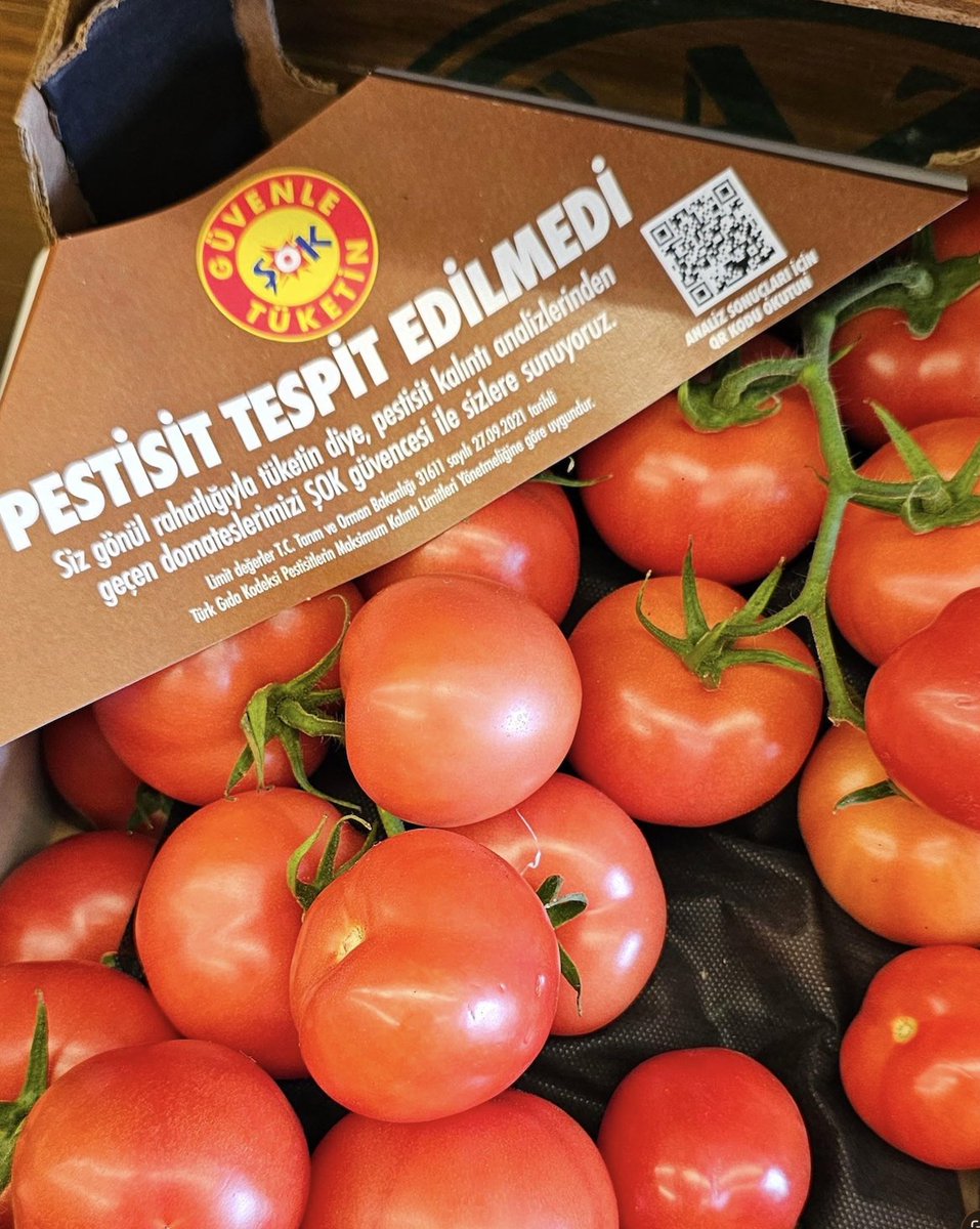 gidadedektifi's tweet photo. Ticaret Bakanlığı sonunda Şok marketlere cezayı kesti!
Şubat ayında "Güvenle tüketin" ve "Pestisit tespit edilmedi" ifadeleri sebebiyle gündeme getirdiğimiz Şok marketlerin yanıltıcı reklamları sebebiyle 1 milyon 83 bin 706 lira idari para cezası kesildiği duyuruldu.
@ticaret https://t.co/pKCH5BwQD0