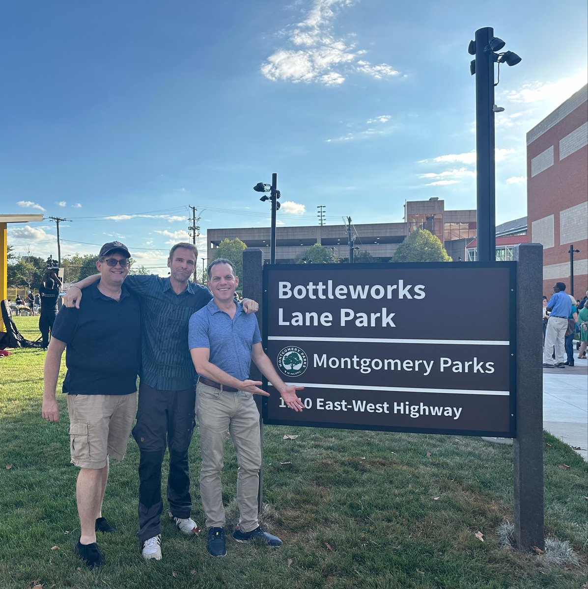 EvanMGlass's tweet photo. The new Bottleworks Lane Park in downtown Silver Spring is incredible! https://t.co/vrWTq0Nqyy