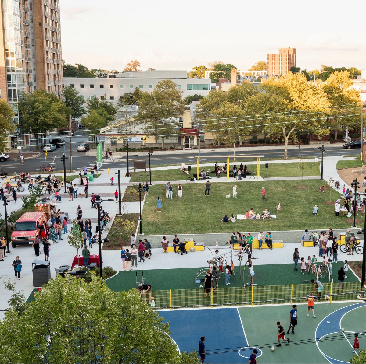 EvanMGlass's tweet photo. The new Bottleworks Lane Park in downtown Silver Spring is incredible! https://t.co/vrWTq0Nqyy