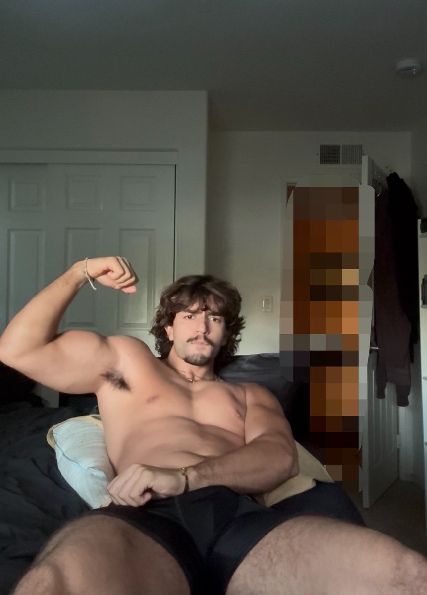 rylaadonis's tweet photo. Took less than 72 hours for me to completely expose myself to my Master. He has so. Much. Information. My entire life is in his hands now, but that’s exactly where it should be. Can you blame me? https://t.co/wCB34yKdFV