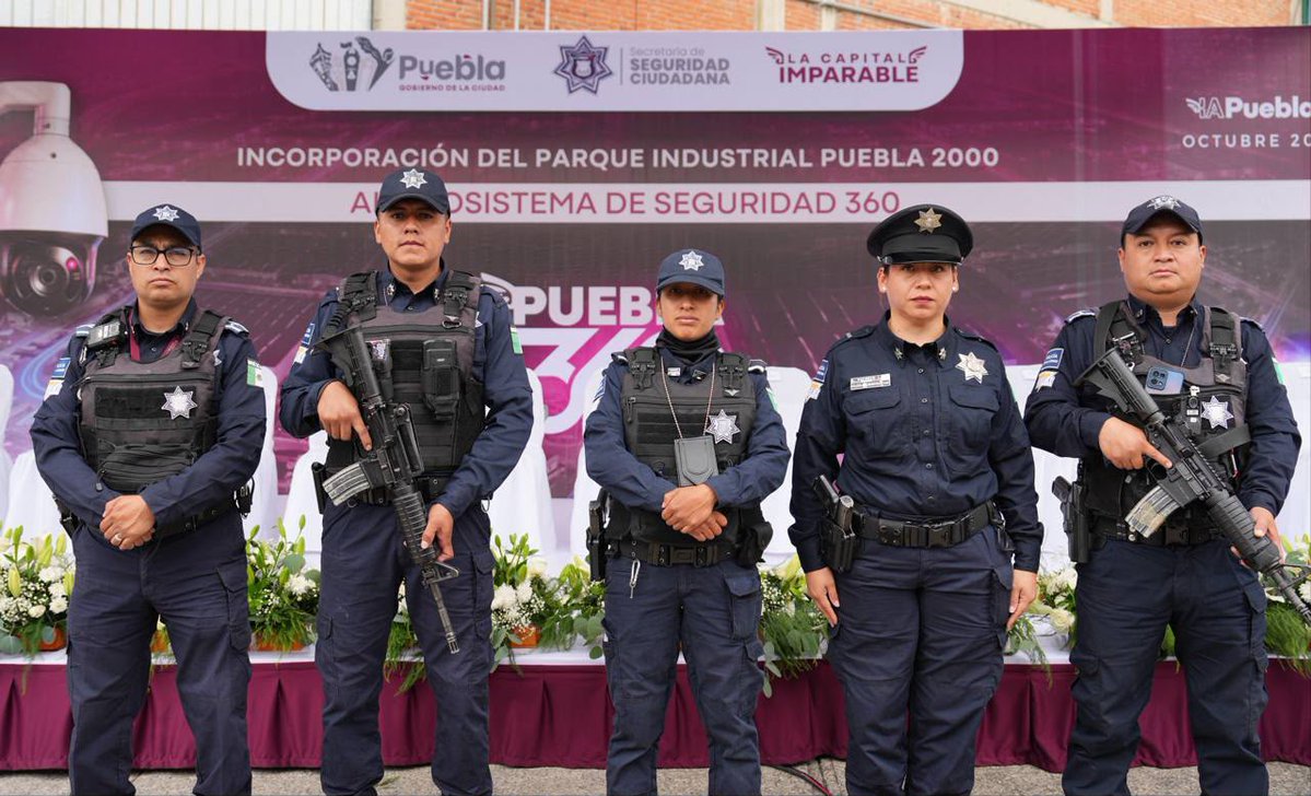 TodoCholulaMX's tweet photo. El Parque Industrial Puebla 2000 se incorpora al Ecosistema de Seguridad Puebla 360.
La estrategia fortalece la coordinación entre autoridades, ciudadanía y empresas, mediante tecnología e inteligencia artificial para  la prevención y mejor respuesta a solicitudes de seguridad. https://t.co/2wNysZlLPx