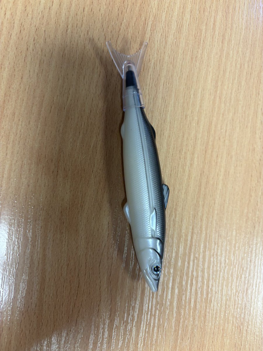 clvbsick's tweet photo. Do you guys like my pen https://t.co/KMvKdFRq3h
