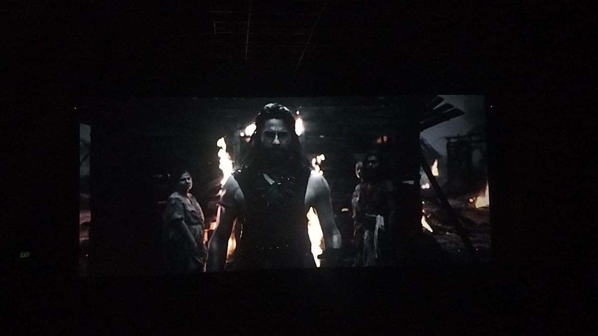 GajendraT45's tweet photo. Performance mein Sid had some proper whistle-worthy moments 💥 #TheVvaan #SidharthMalhotra https://t.co/QXaOqlBxTp