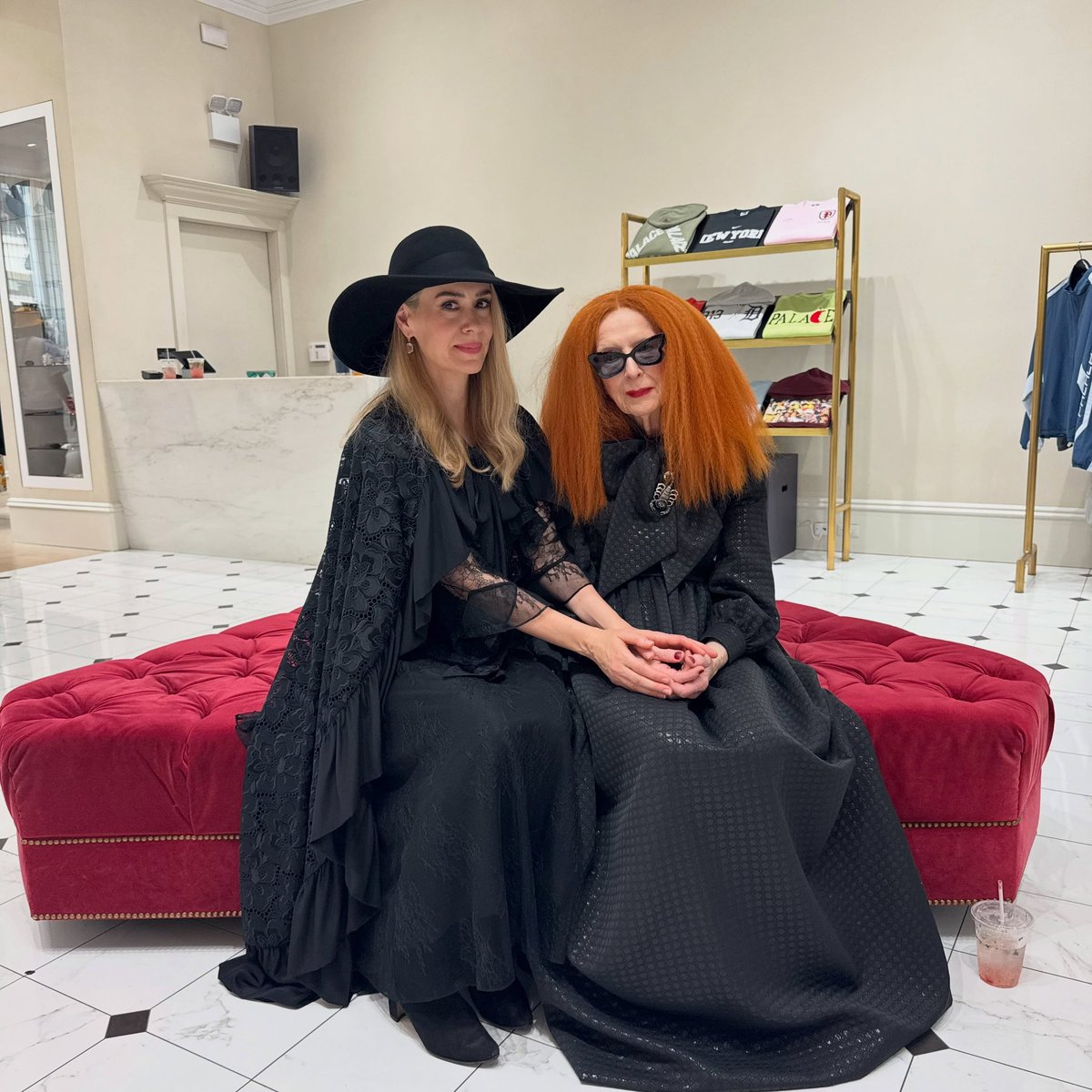 AHSZone's tweet photo. New photo of Sarah Paulson as Cordelia Goode and Frances Conroy as Myrtle Snow on the set of “American Horror Story: 13!” #AHS13 https://t.co/bLei1ABfpE
