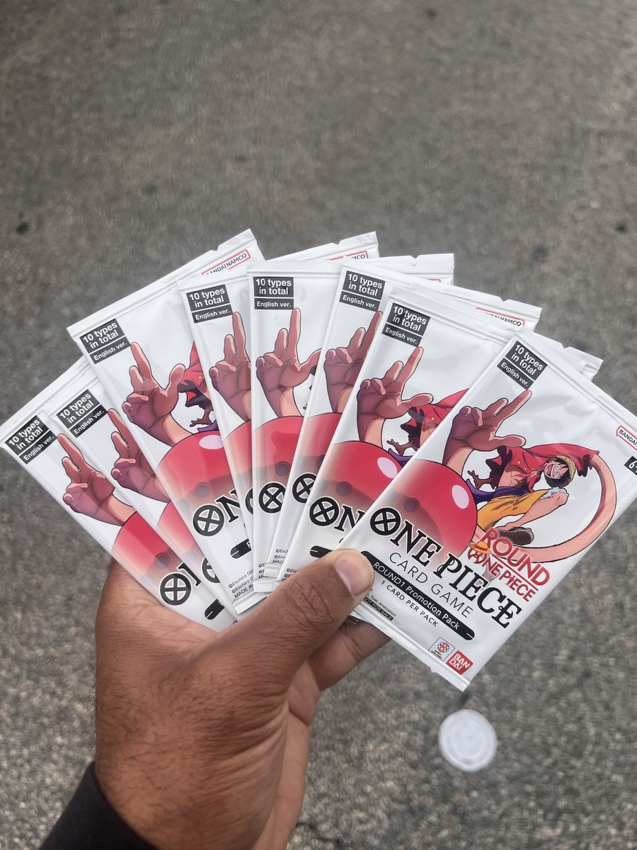 CSWSmoving's tweet photo. 1 of every Straw Hat or I KMS https://t.co/D4M6wxcRjN