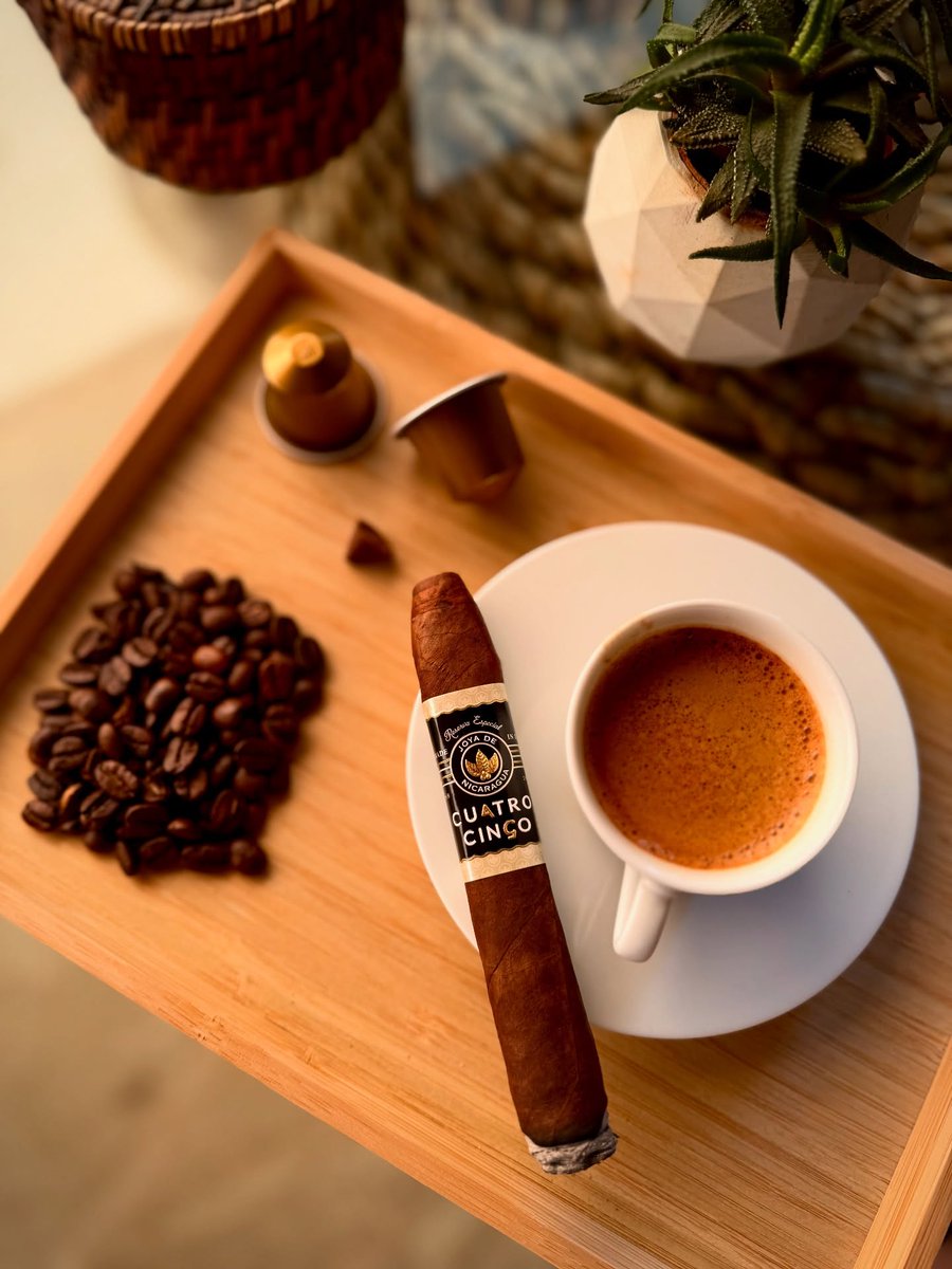 joyacigars's tweet photo. Happy International Coffee Day! Coffee and cigars are a classic pairing for a reason: the roasted bitterness and sweetness of coffee bring out rich notes in tobacco, making each draw more interesting.

Today, grab your favorite cup, light up your favorite JDN and enjoy the ritual https://t.co/xuPoFFK99F