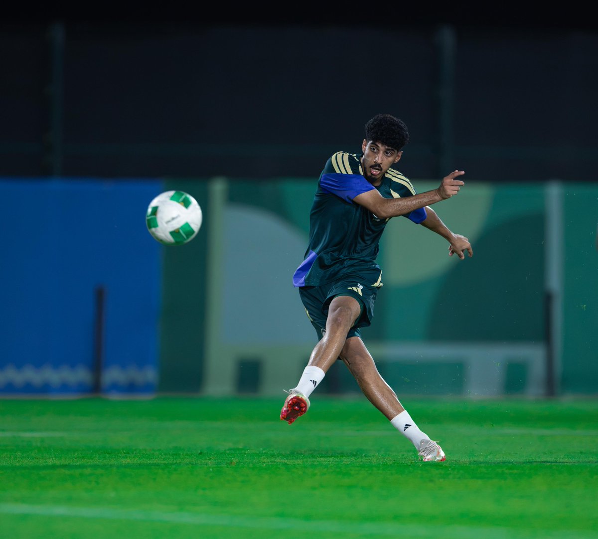 SaudiNT's tweet photo. ⚽️📸. https://t.co/7Z3wClpluG
